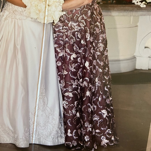 COPY - Beautifully detailed Ysa Makino gown - Picture 8 of 9